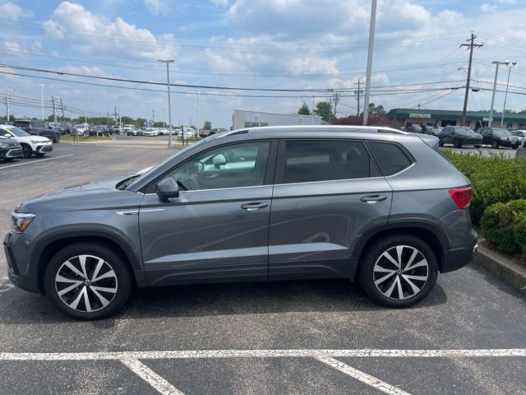 Used 2022 Volkswagen Taos 1.5T SE SUV