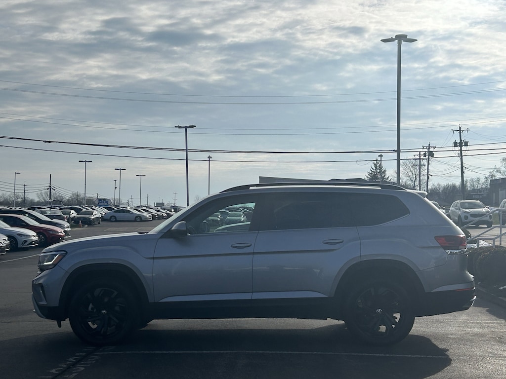 Certified 2022 Volkswagen Atlas 3.6L V6 SE w/Technology SUV
