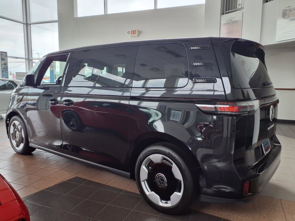 2025 Volkswagen ID. Buzz Pro S photo 3