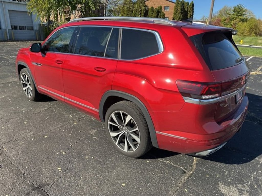 Used 2024 Volkswagen Atlas 2.0T SEL Premium R-Line SUV