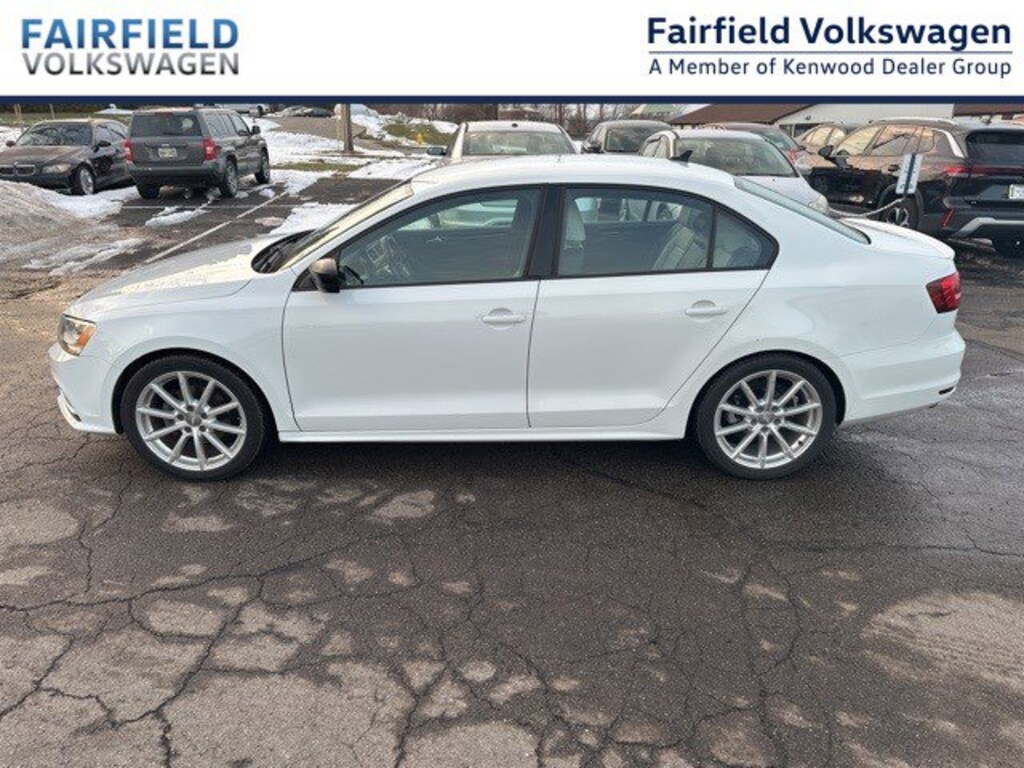 Used 2015 Volkswagen Jetta 1.8T Sport Sedan