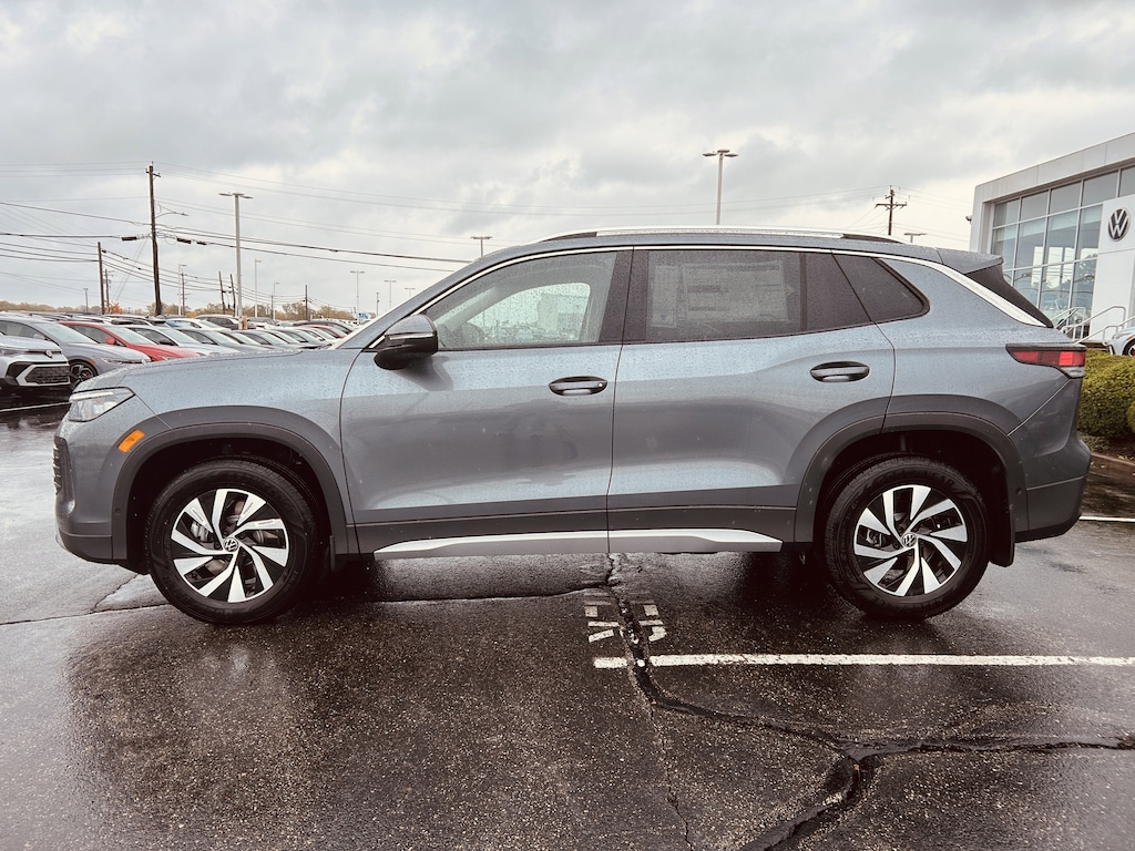 New 2026 Volkswagen Tiguan S 2.0T S 4MOTION