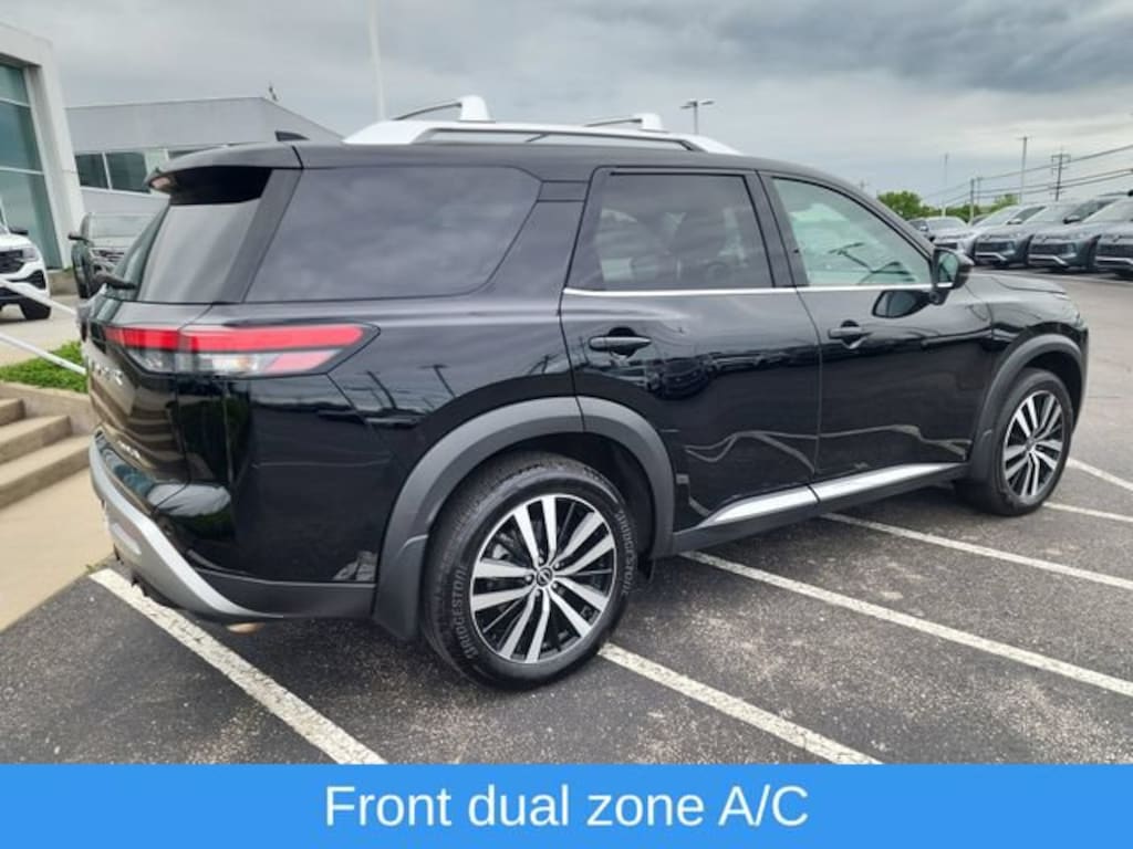 Used 2025 Nissan Pathfinder Platinum SUV