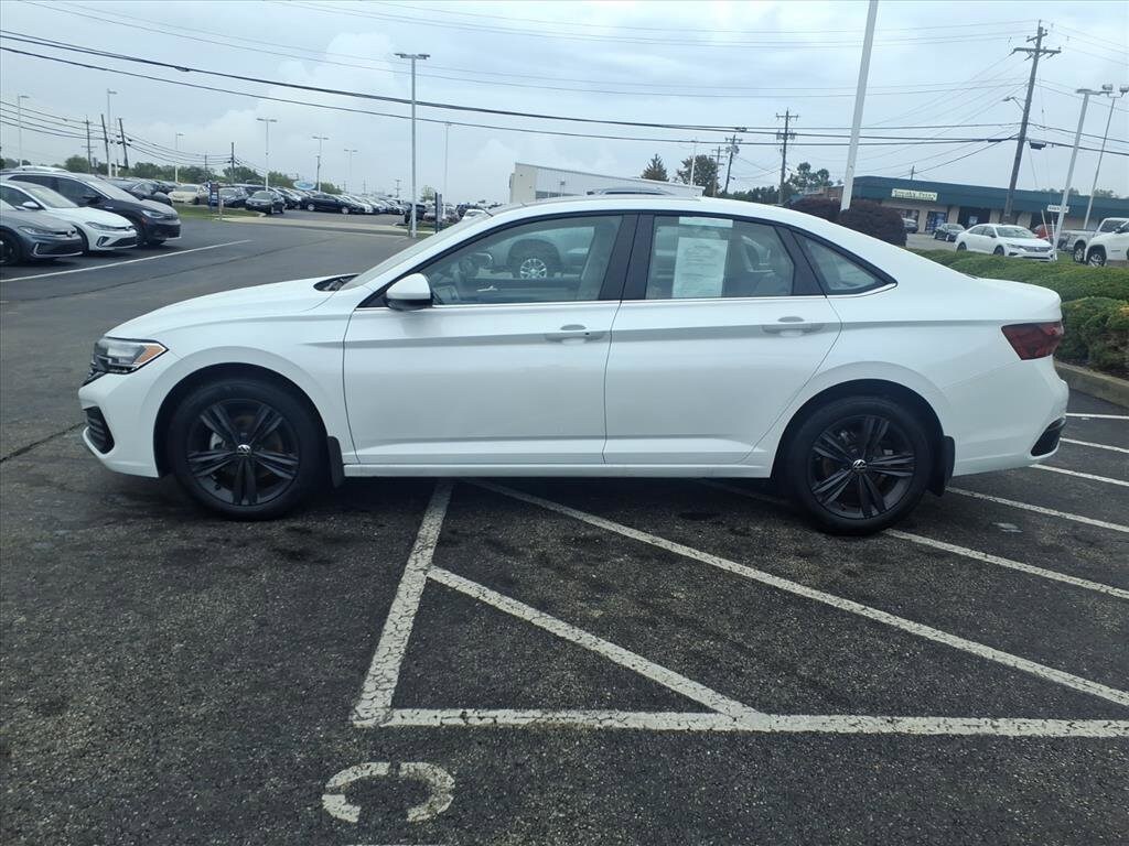 2024 Volkswagen Jetta 1.5T SE photo 4