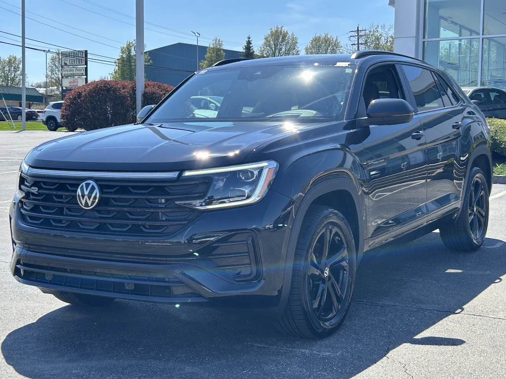 Certified 2025 Volkswagen Atlas Cross Sport 2.0T SEL R-Line Black SUV