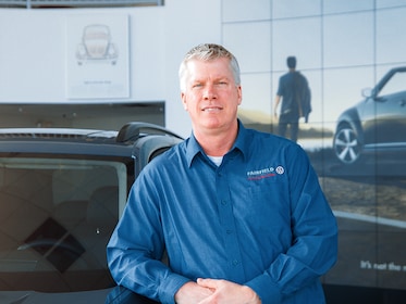 Staff member Scott Stone from ID_752c8db30f08