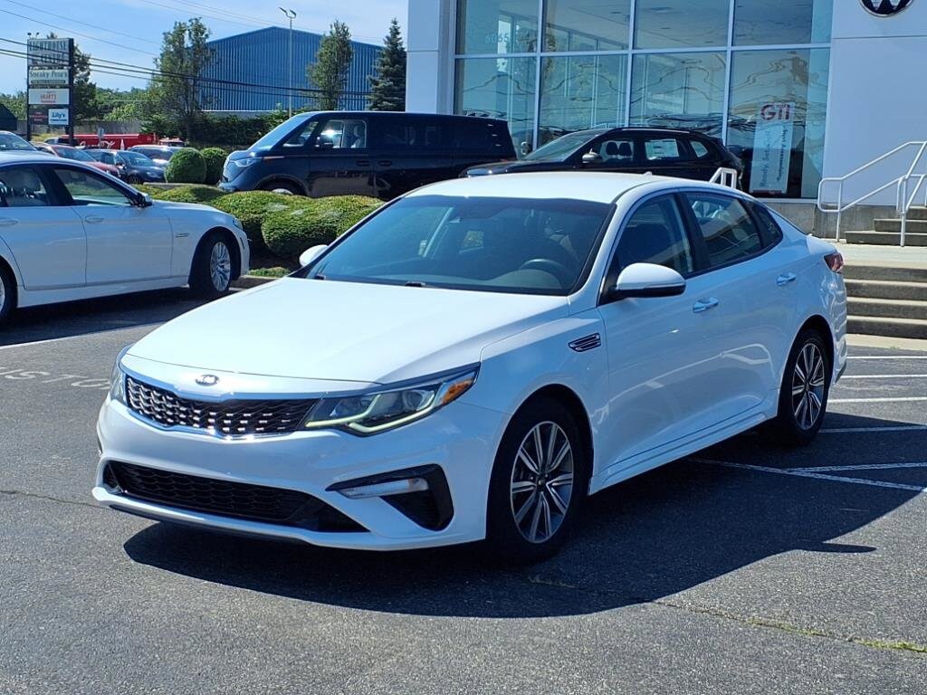 2019 Kia Optima LX photo 2