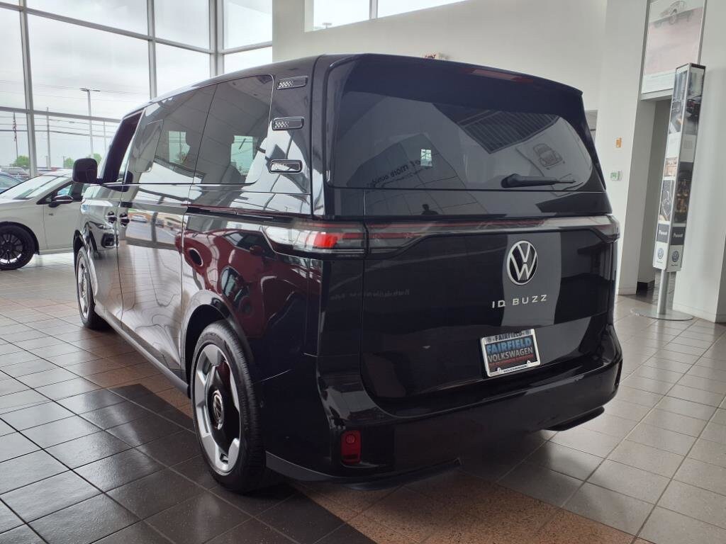 2025 Volkswagen ID. Buzz Pro S photo 4