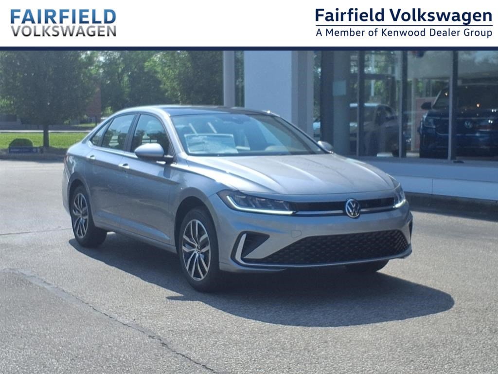 2025 Volkswagen Jetta SE's photo