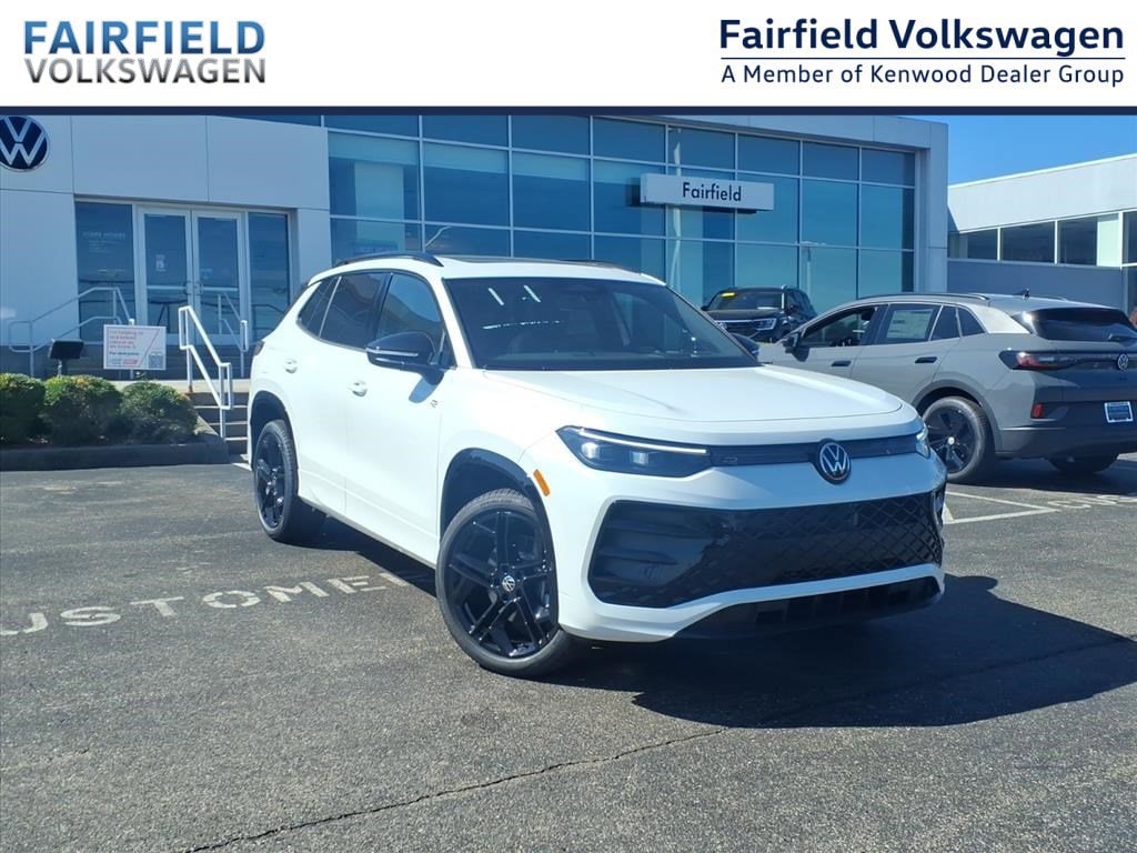 New 2025 Volkswagen Tiguan 2.0T SE R-Line Black SUV