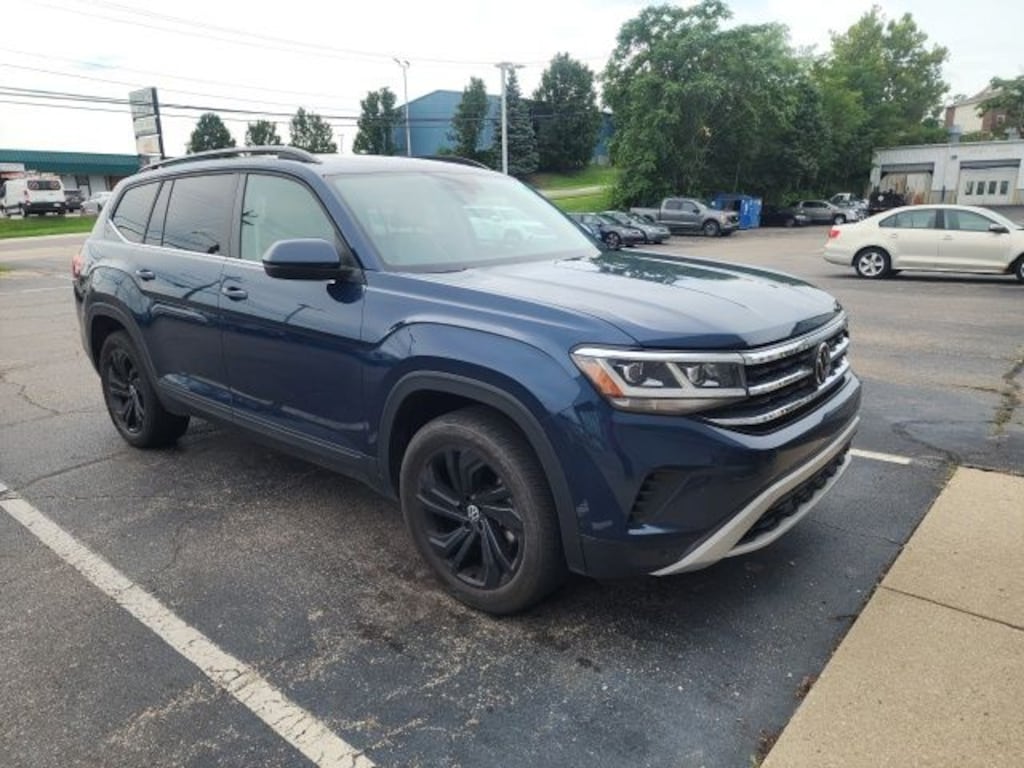 Used 2023 Volkswagen Atlas 2.0T SE w/Technology SUV