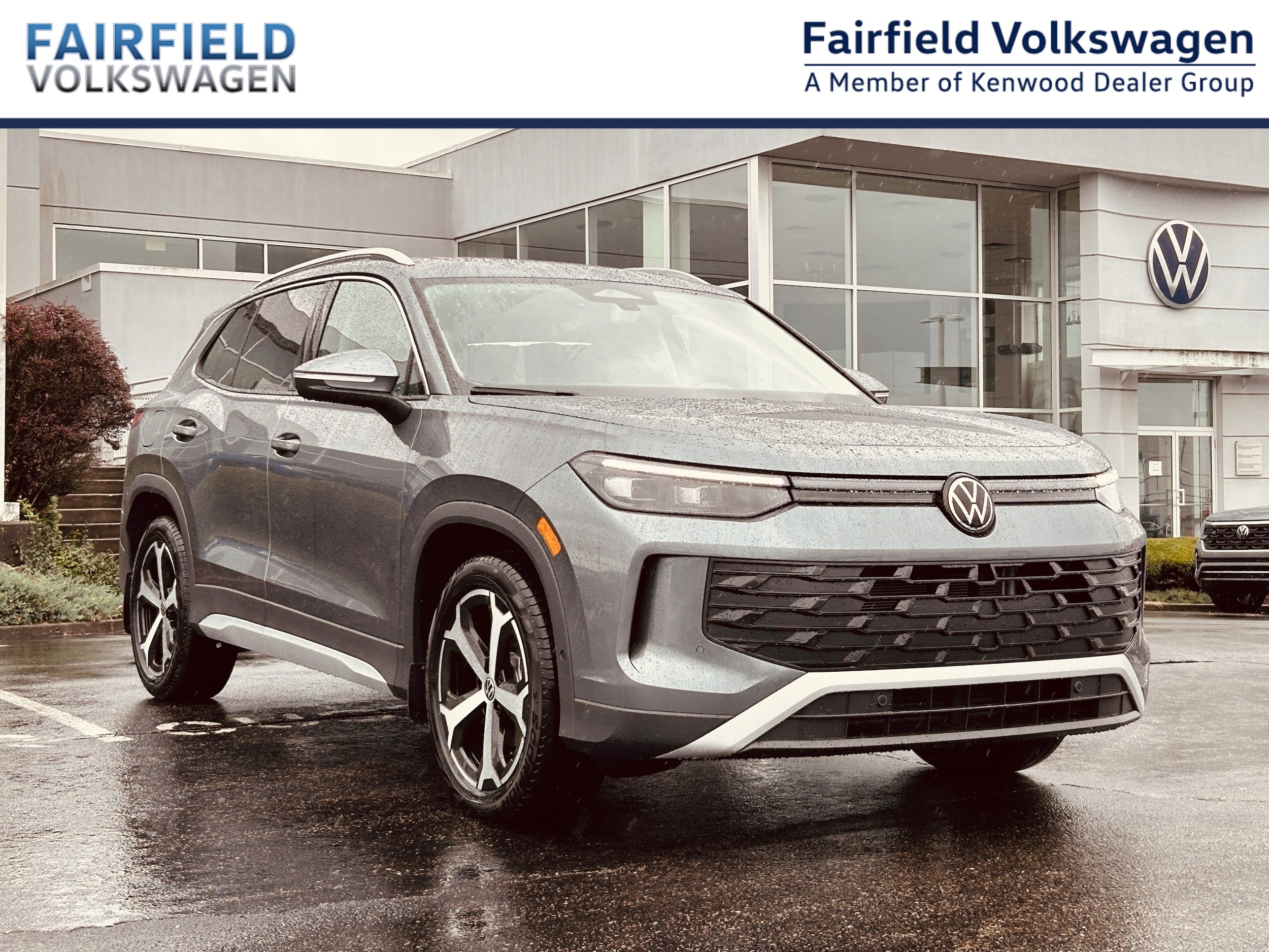 2026 Volkswagen Tiguan SE's photo