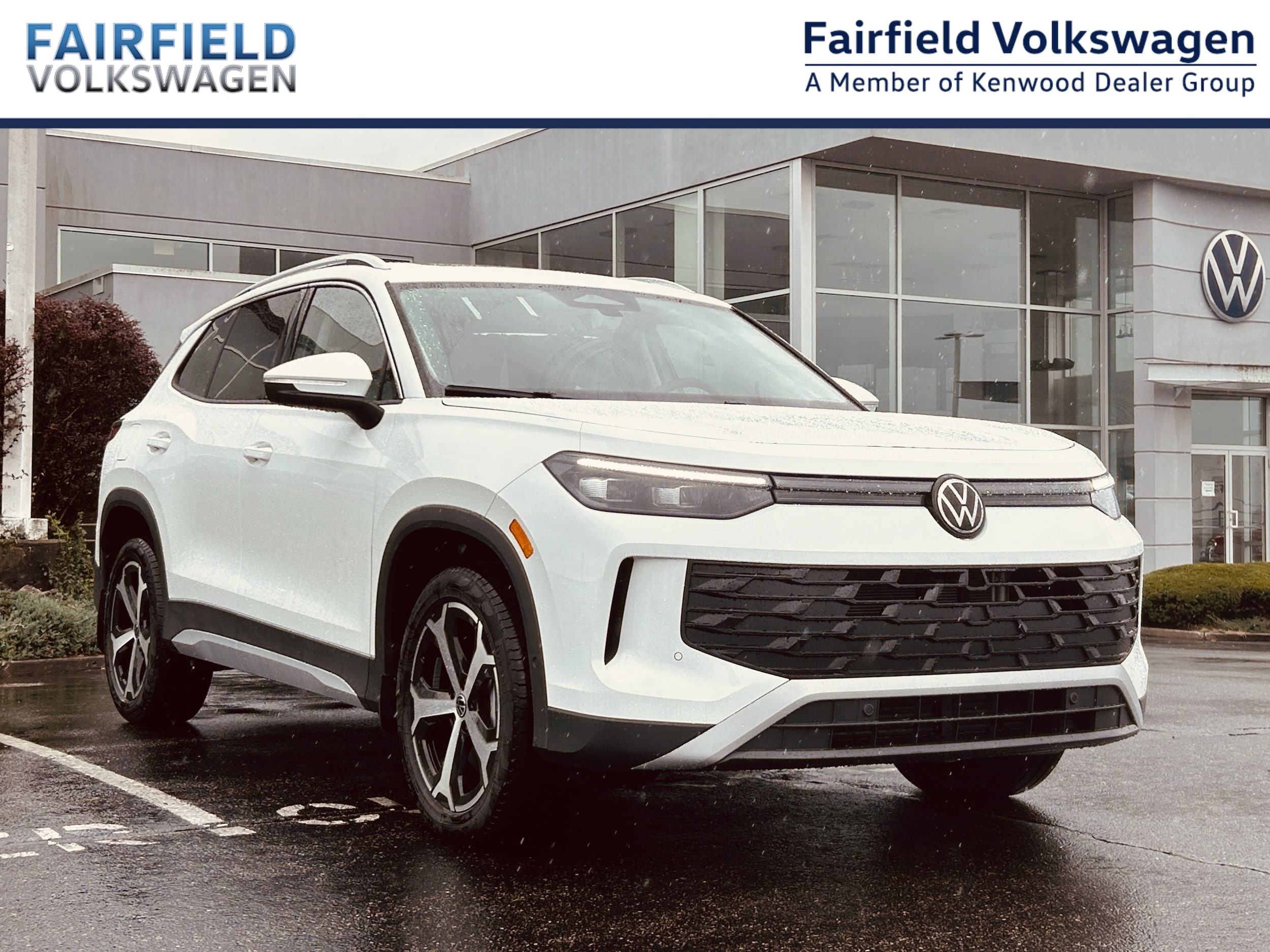 2025 Volkswagen Tiguan SE's photo