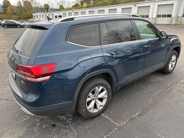 2018 Volkswagen Atlas V6 SE photo 2