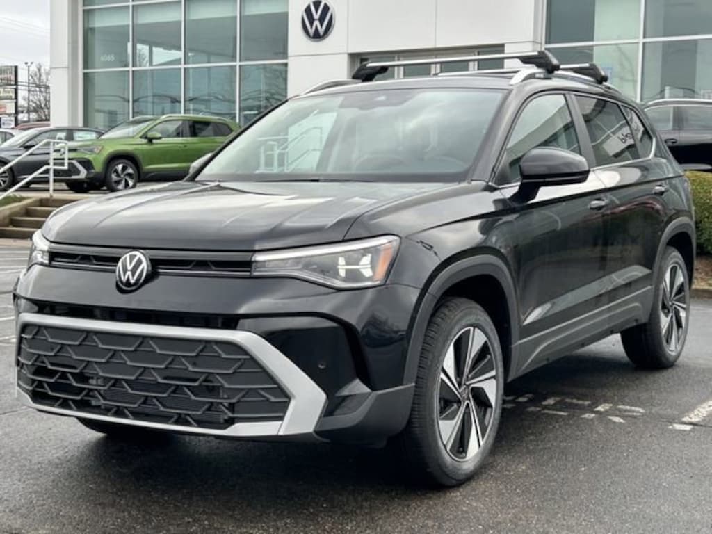 New 2026 Volkswagen Taos 1.5T SE SUV