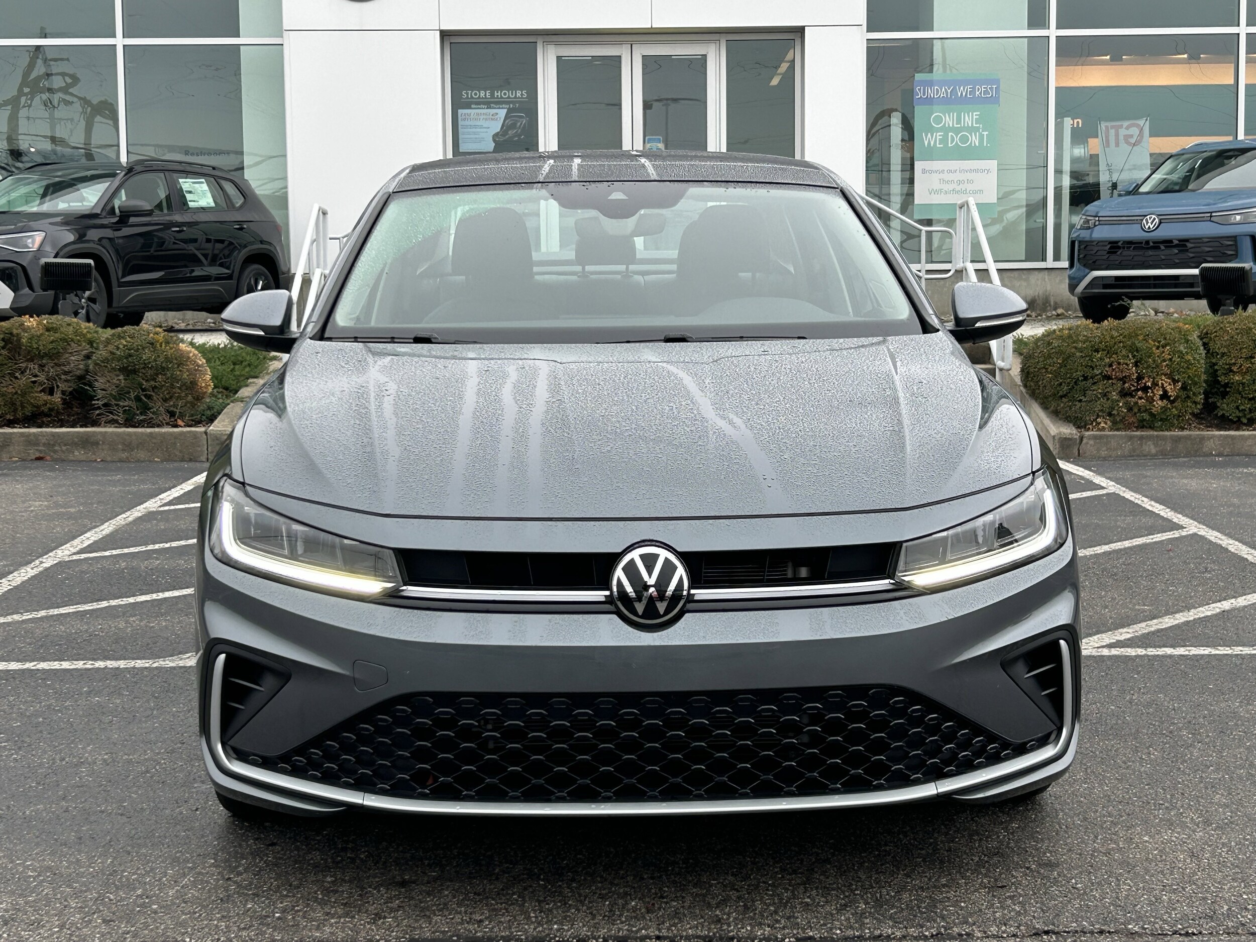 2025 Volkswagen Jetta 1.5T SEL photo 2