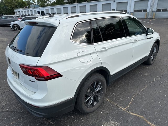 2022 Volkswagen Tiguan SE photo 4