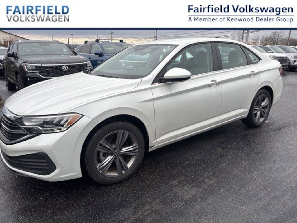 Used 2024 Volkswagen Jetta 1.5T SE Sedan