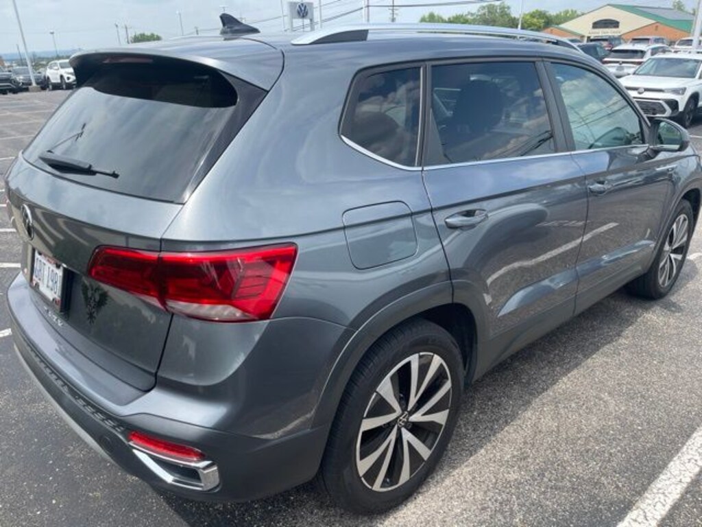 Used 2022 Volkswagen Taos 1.5T SE SUV
