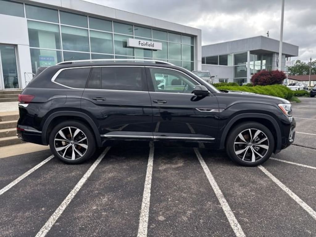 Certified 2025 Volkswagen Atlas 2.0T SEL Premium R-Line SUV