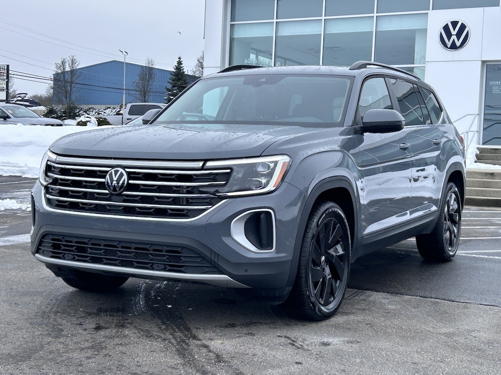 Certified 2025 Volkswagen Atlas 2.0T SE w/Technology SUV