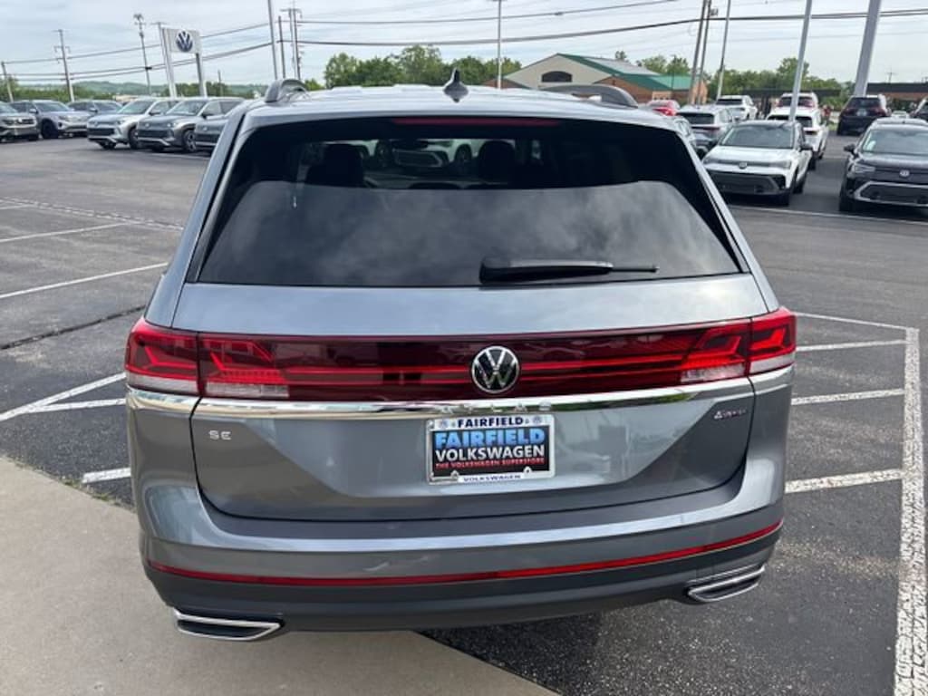 Used 2025 Volkswagen Atlas 2.0T SE SUV
