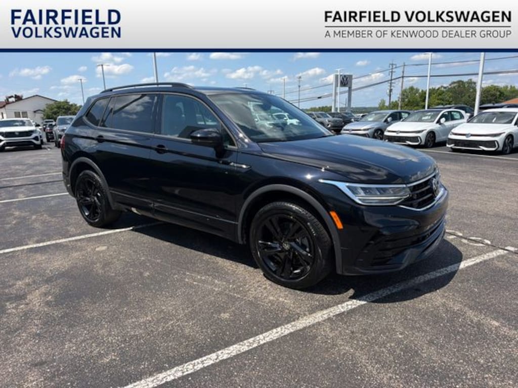 Certified 2023 Volkswagen Tiguan 2.0T SE R-Line Black SUV