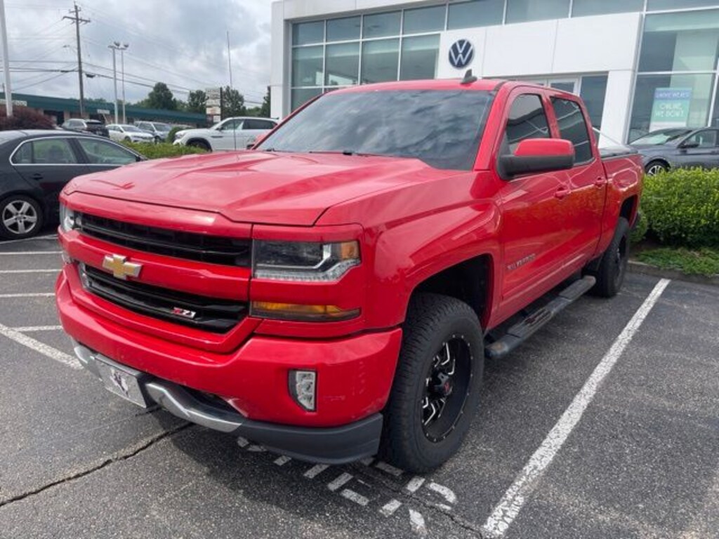 Used 2018 Chevrolet Silverado 1500 LT Truck