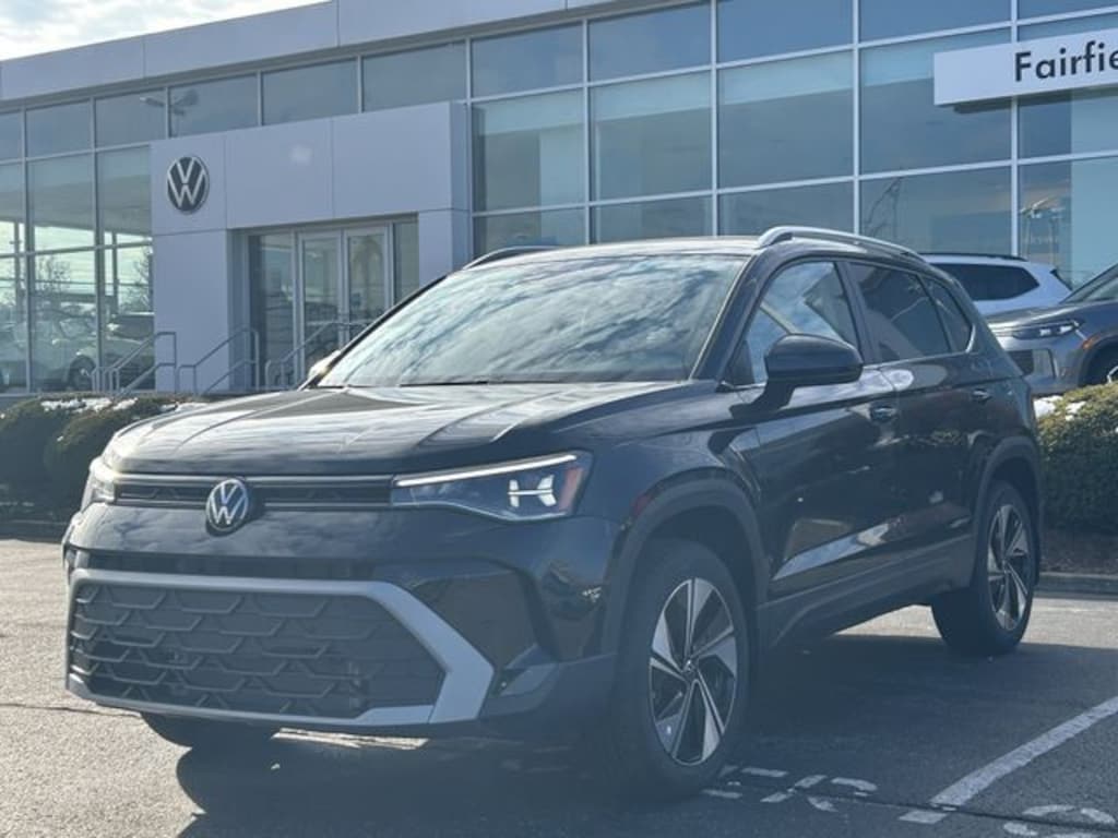 New 2026 Volkswagen Taos 1.5T SE SUV