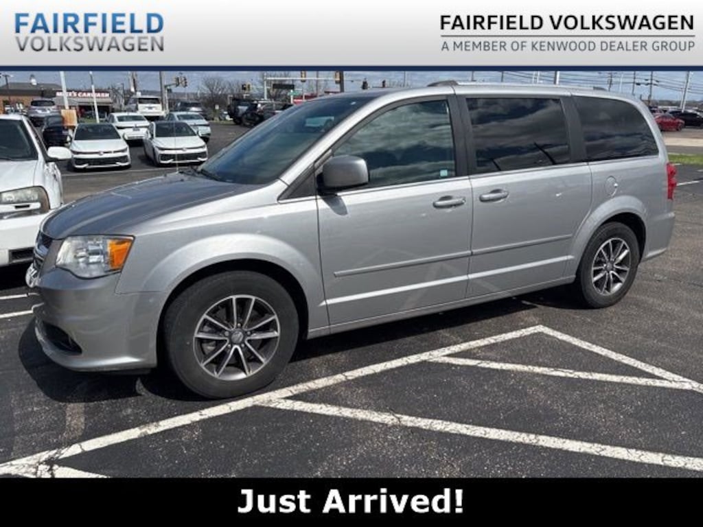 Used 2017 Dodge Grand Caravan SXT Van