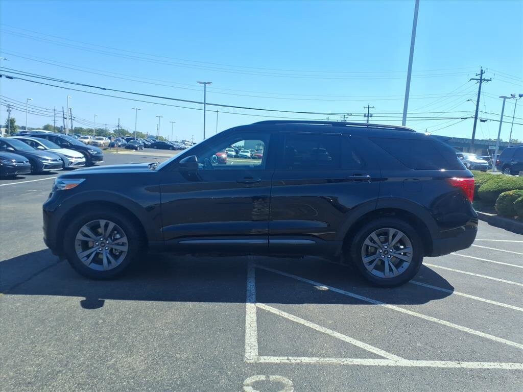 2022 Ford Explorer XLT photo 4