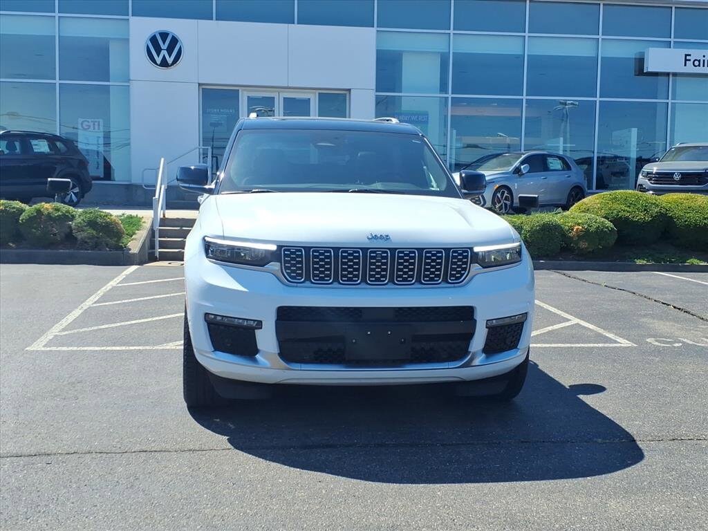2022 Jeep Cherokee L Summit photo 2