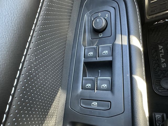 2026 Volkswagen Atlas Cross Sport SEL Premium R-LINE - Photo 15