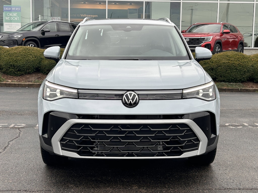New 2026 Volkswagen Taos 1.5T SEL SUV