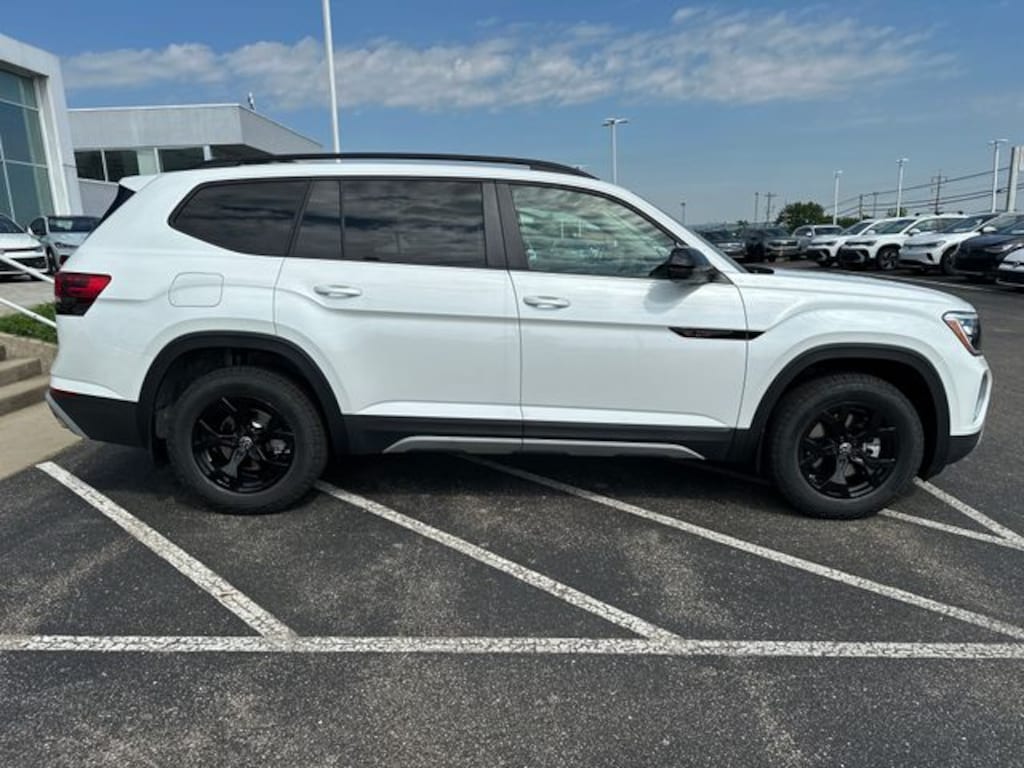 New 2026 Volkswagen Atlas 2.0T Peak Edition SUV