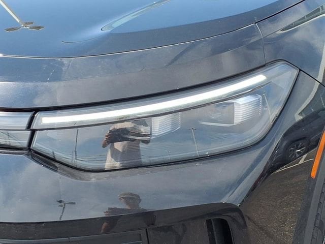 2025 Volkswagen Tiguan SE - Photo 22