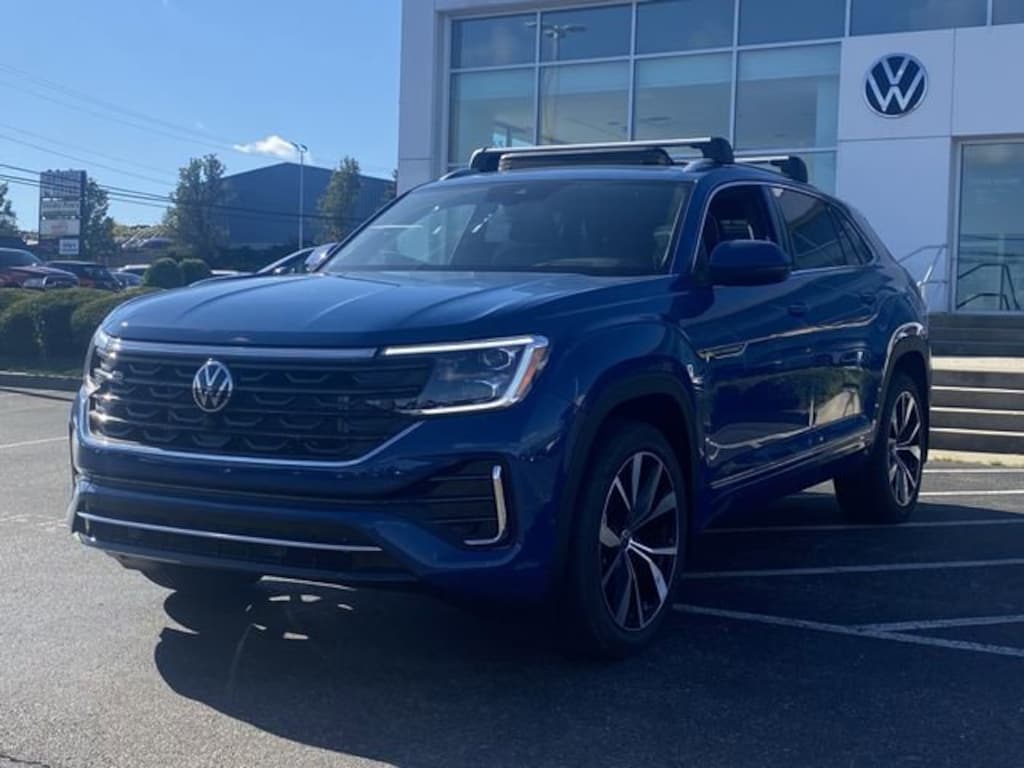 New 2026 Volkswagen Atlas Cross Sport 2.0T SEL Premium R-Line SUV