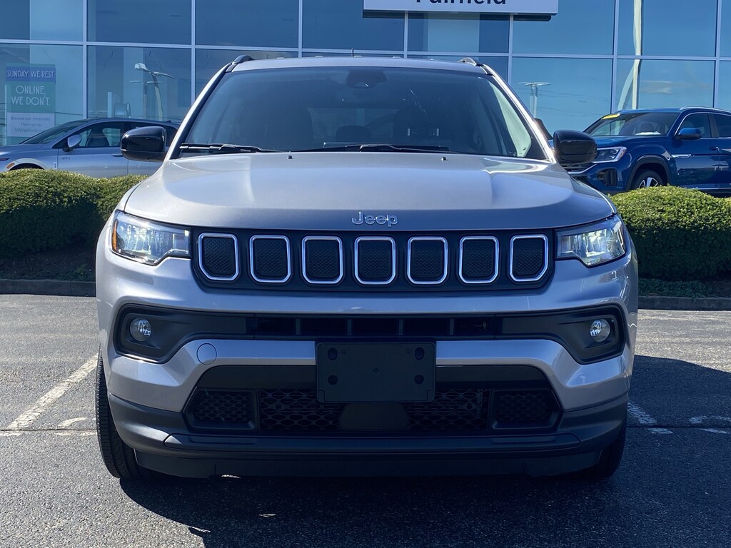 Used 2022 Jeep Compass Latitude Lux SUV