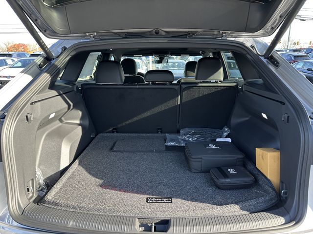2026 Volkswagen Atlas Cross Sport SEL Premium R-LINE - Photo 28