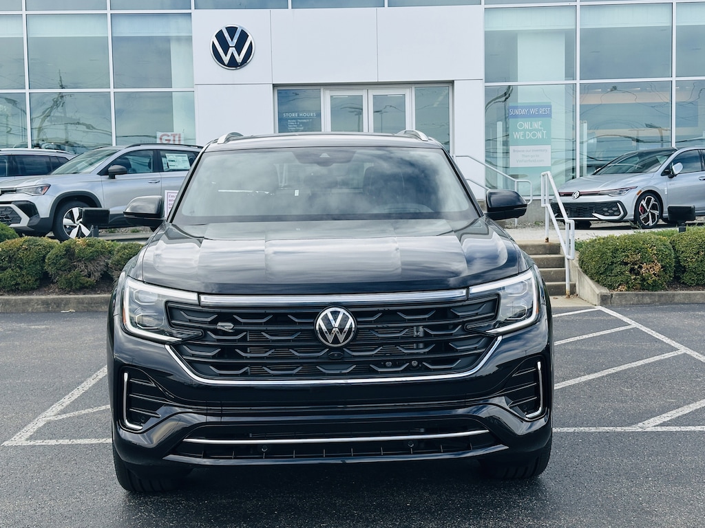 New 2026 Volkswagen Atlas Cross Sport 2.0T SEL Premium R-Line SUV