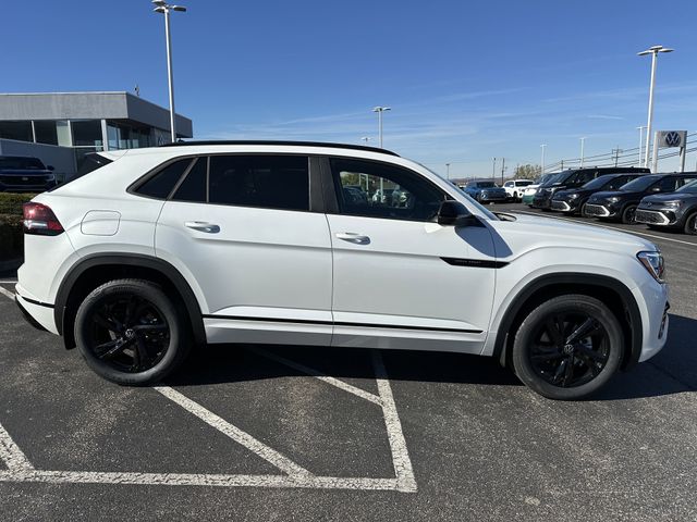 2026 Volkswagen Atlas Cross Sport SEL R-LINE - Photo 8