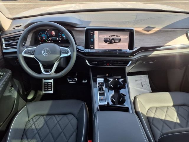 2025 Volkswagen Atlas SEL Premium R-Line - Photo 11