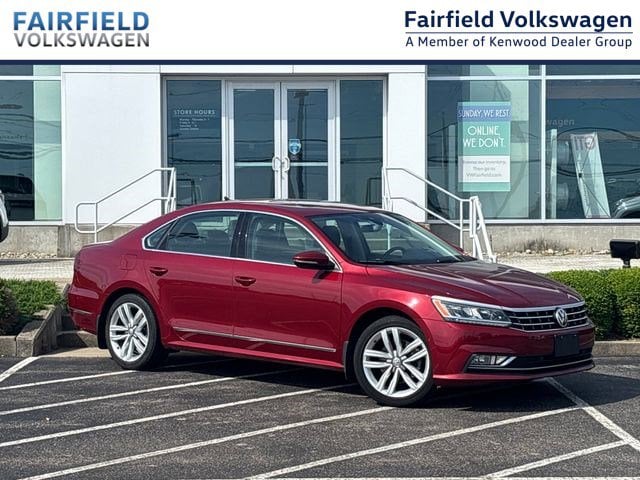 2017 Volkswagen Passat 1.8T SEL Premium Auto's photo