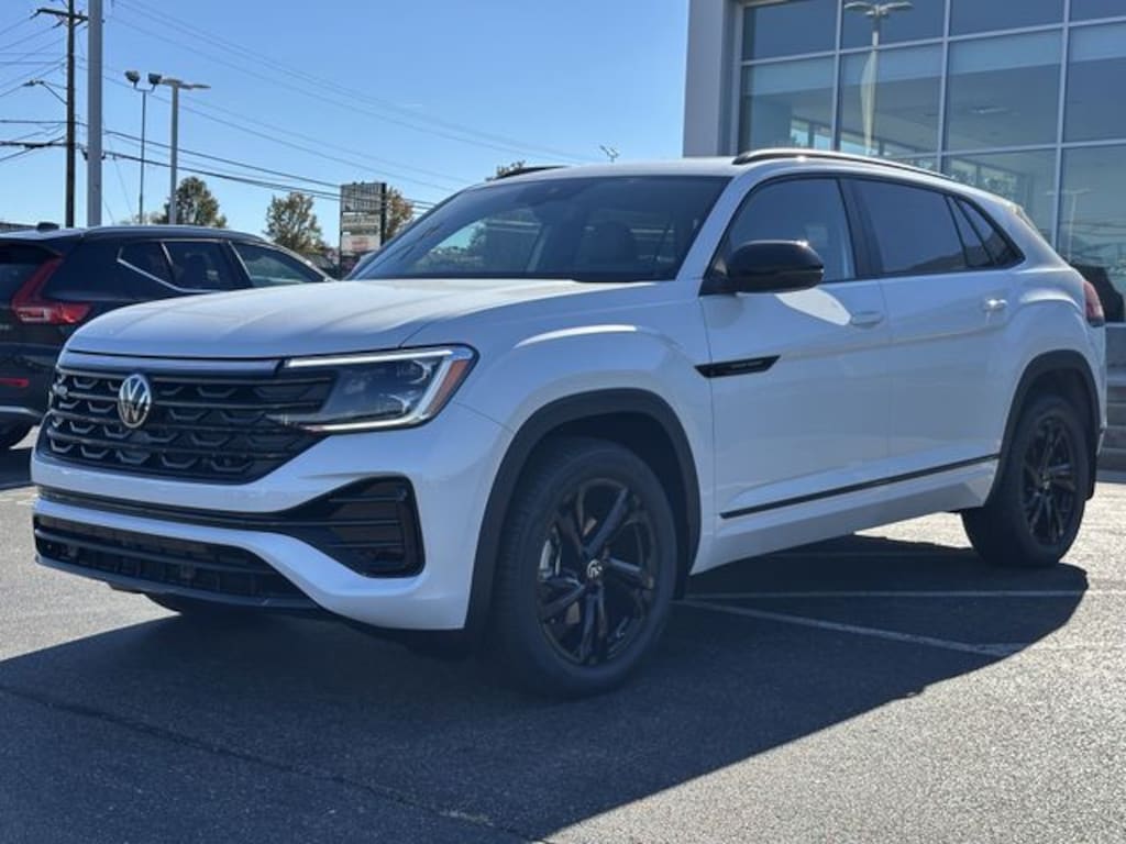 New 2026 Volkswagen Atlas Cross Sport 2.0T SEL R-Line Black SUV
