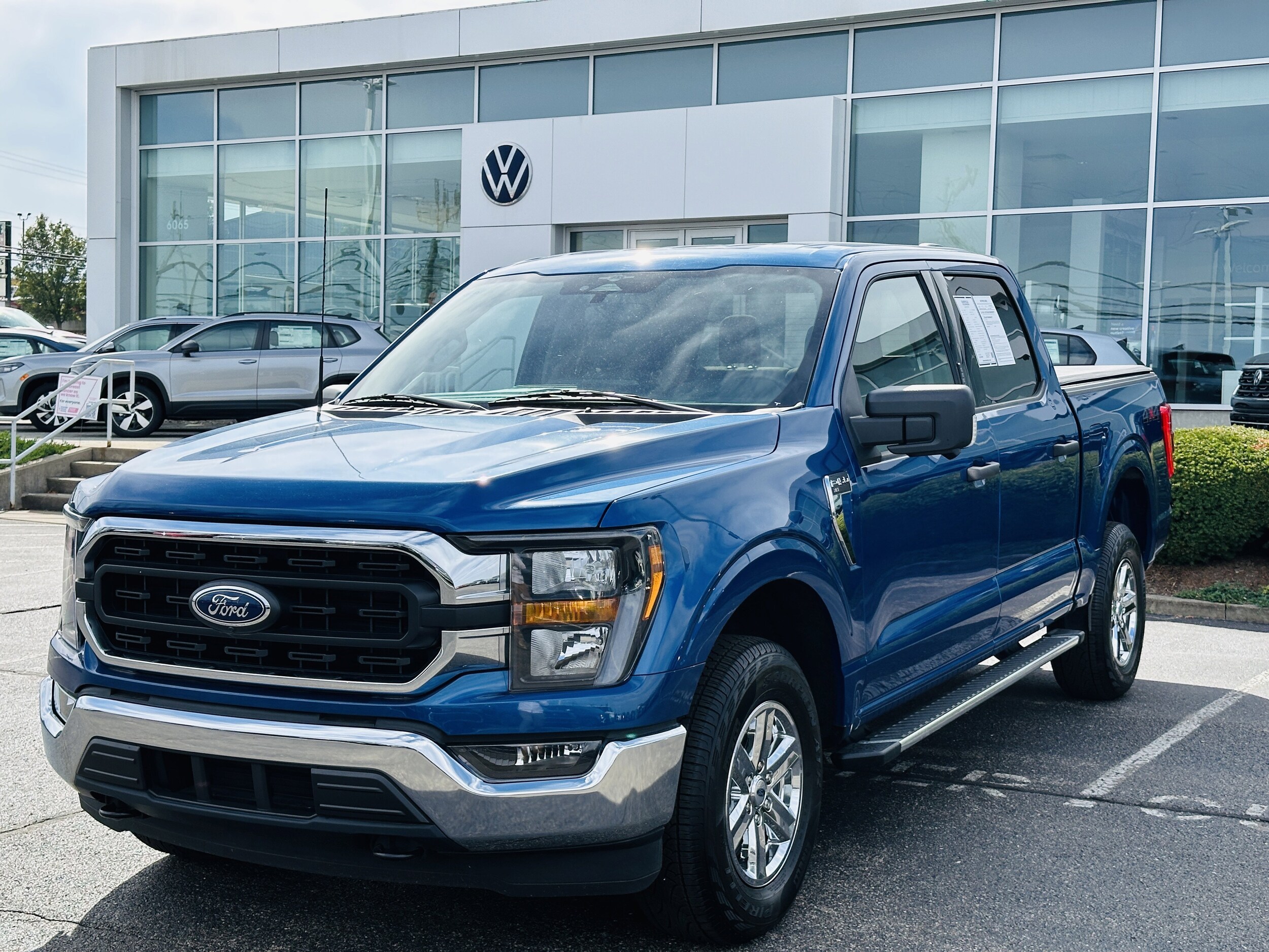 2023 Ford F-150 XLT photo 3