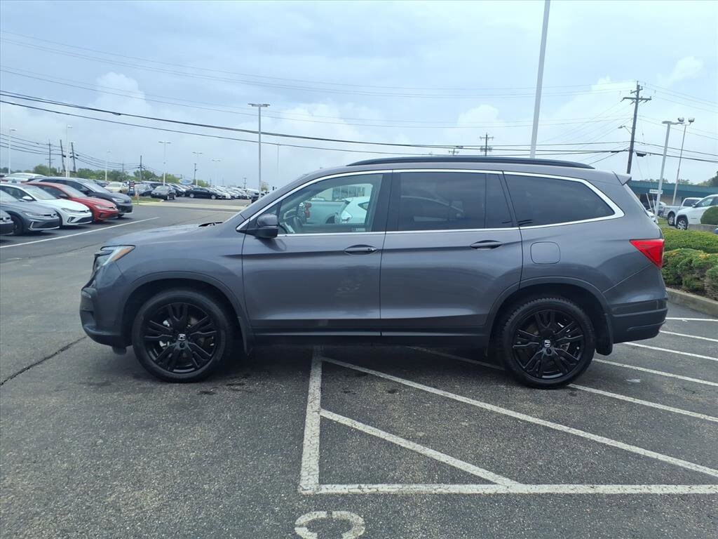2021 Honda Pilot Special Edition photo 4