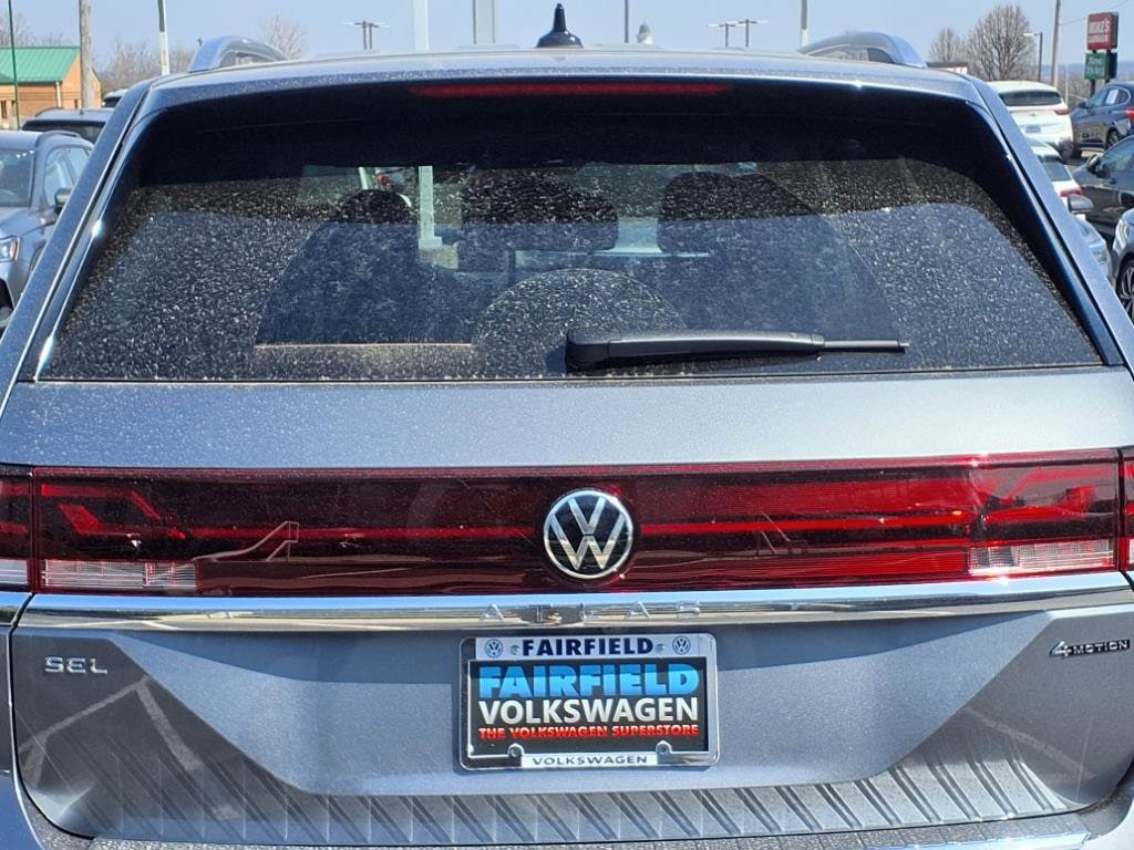 2025 Volkswagen Atlas SEL Premium R-Line - Photo 25