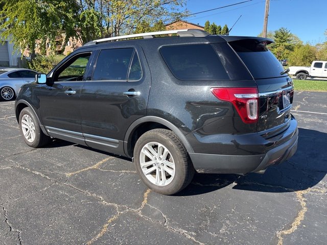 2015 Ford Explorer XLT photo 2