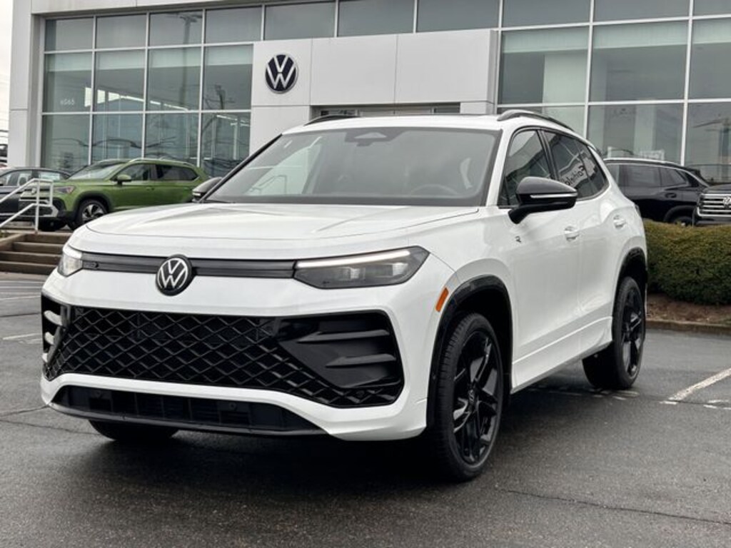 New 2026 Volkswagen Tiguan 2.0T SE R-Line Black SUV