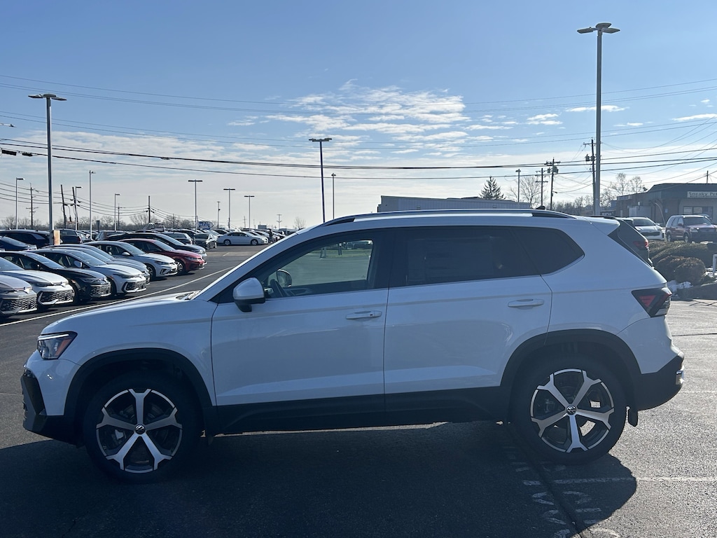 New 2026 Volkswagen Taos 1.5T SEL SUV